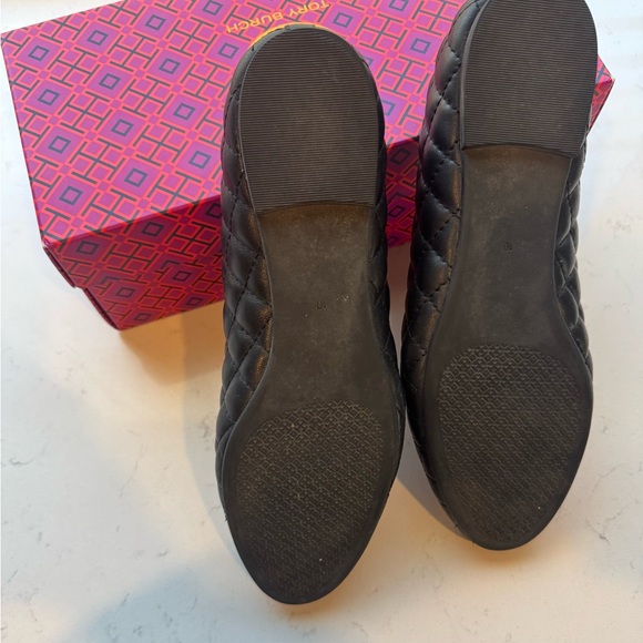 Tory Burch Black Quilted Flats with Gold Logo - Picture 4 of 8